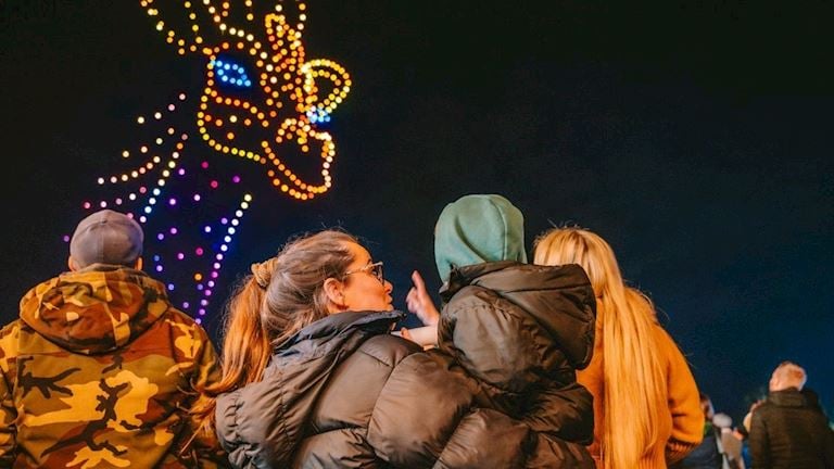 Space Safari Drone Light Show in Cambridge card.jpg