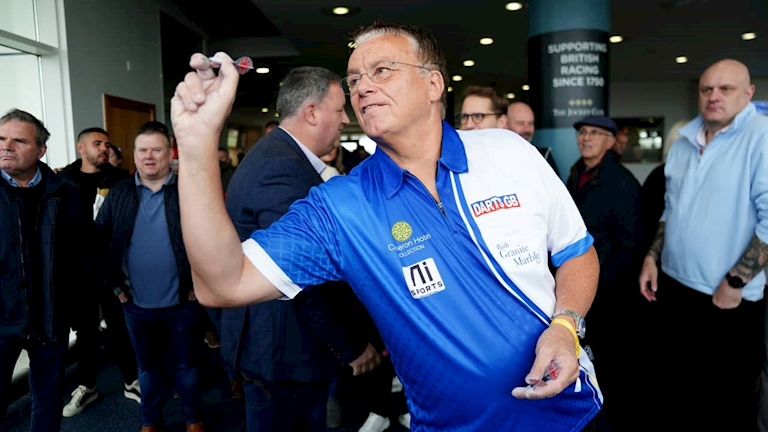Darts evening with Gary Anderson content-06.png