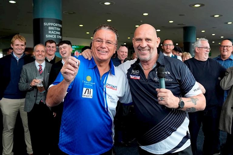 Darts evening with Gary Anderson content-03.jpg